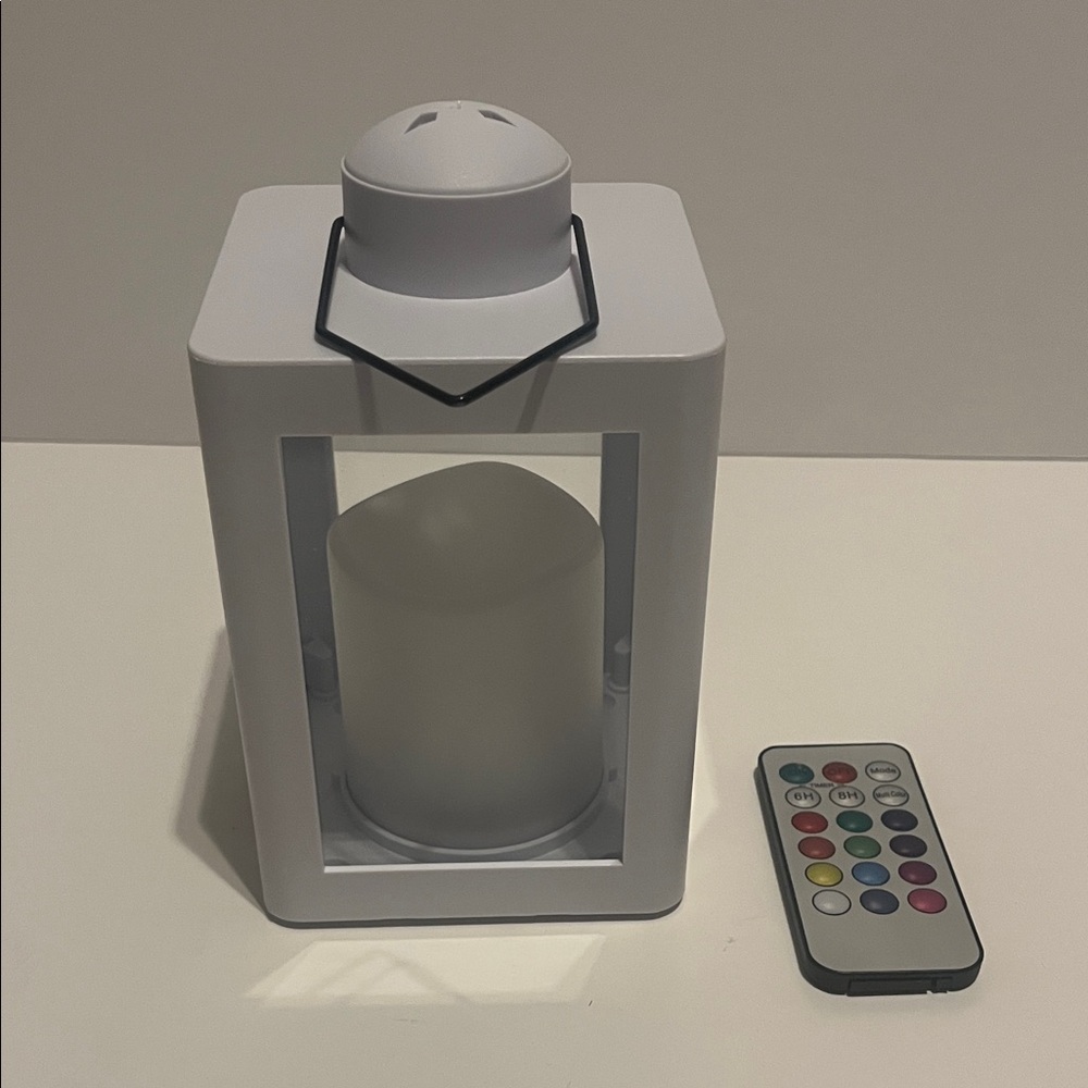 Decorative LED Flame-less Lantern with Remote
